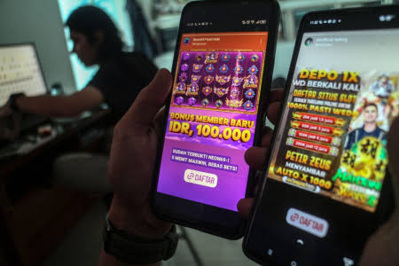 Bermain slot online bisa menjadi pengalaman seru jika dilakukan dengan cara yang tepat. Sebagai langkah awal, pilihlah platform terpercaya